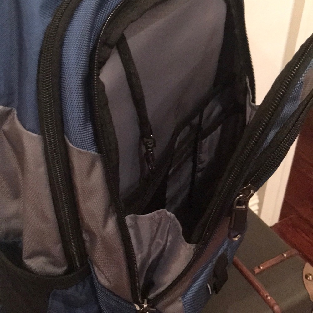 Samsonite Backpack - Picture 8 of 15
